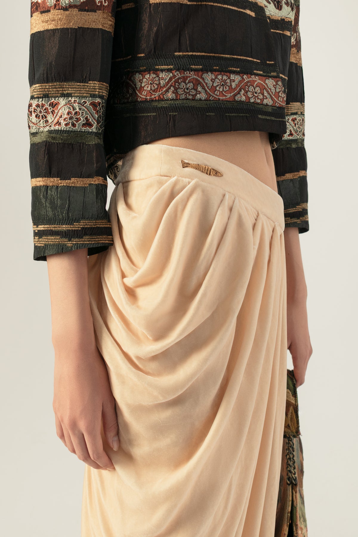 DUNIA VELVET SKIRT